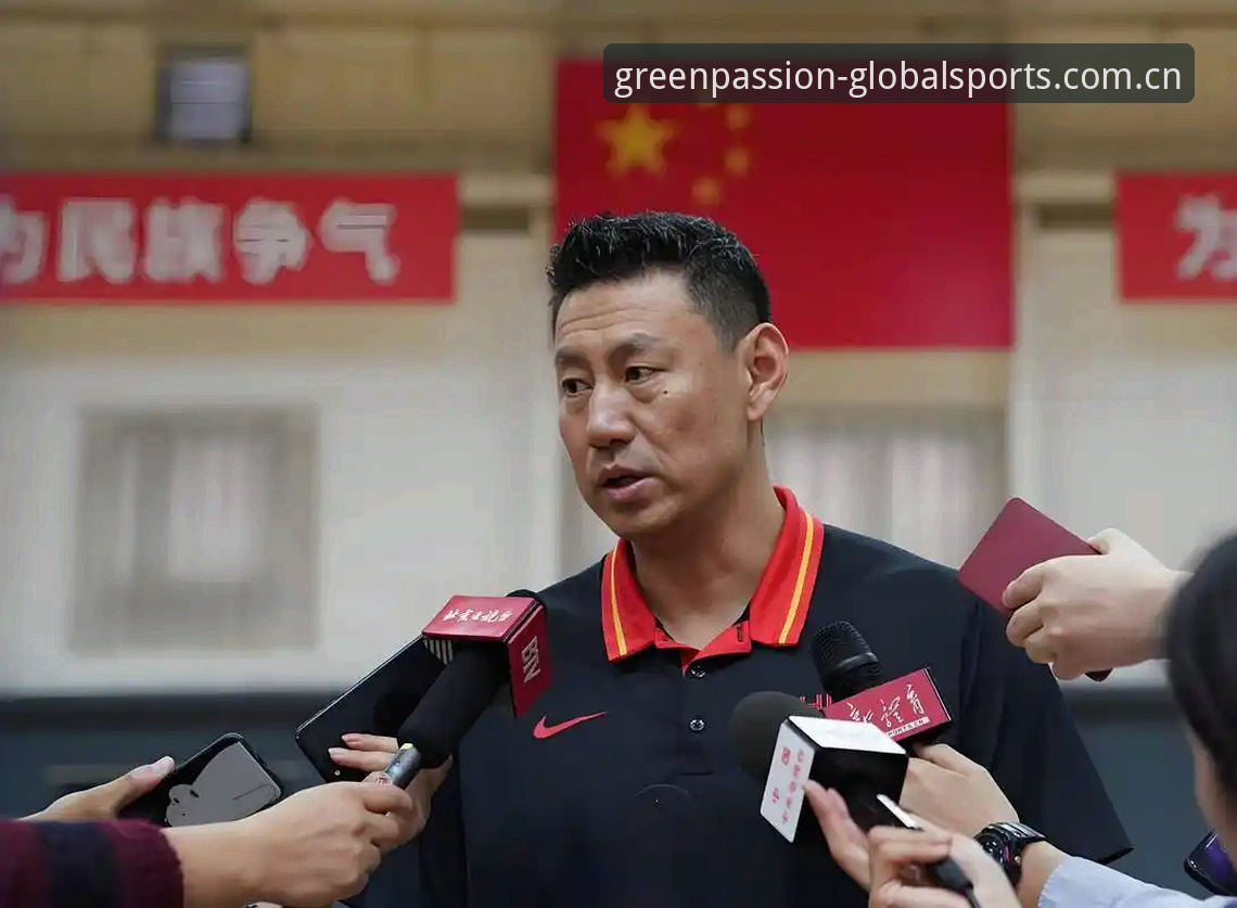 李楠接任北京男篮主帅，结合实战经验聊聊这笔交易的操作细节